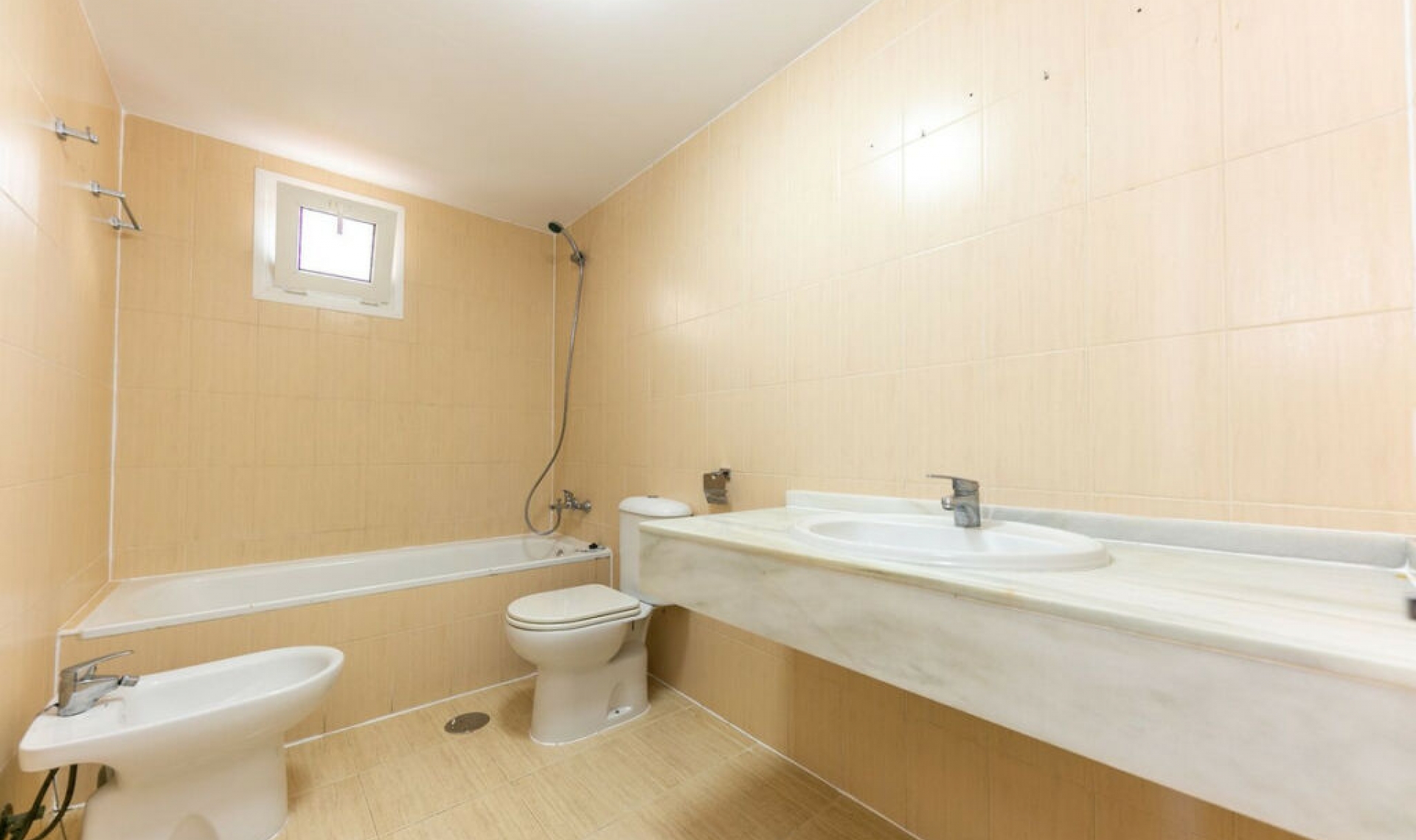 Resale - Apartment -
Torrequebrada