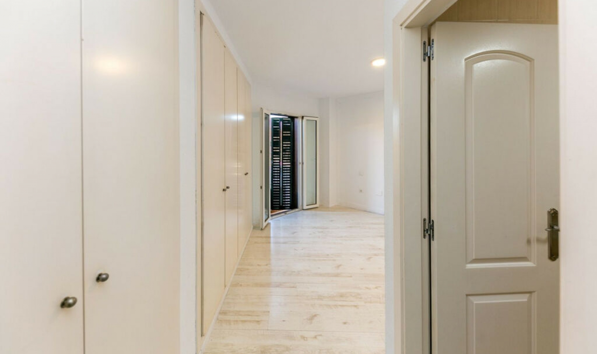 Resale - Apartment -
Torrequebrada