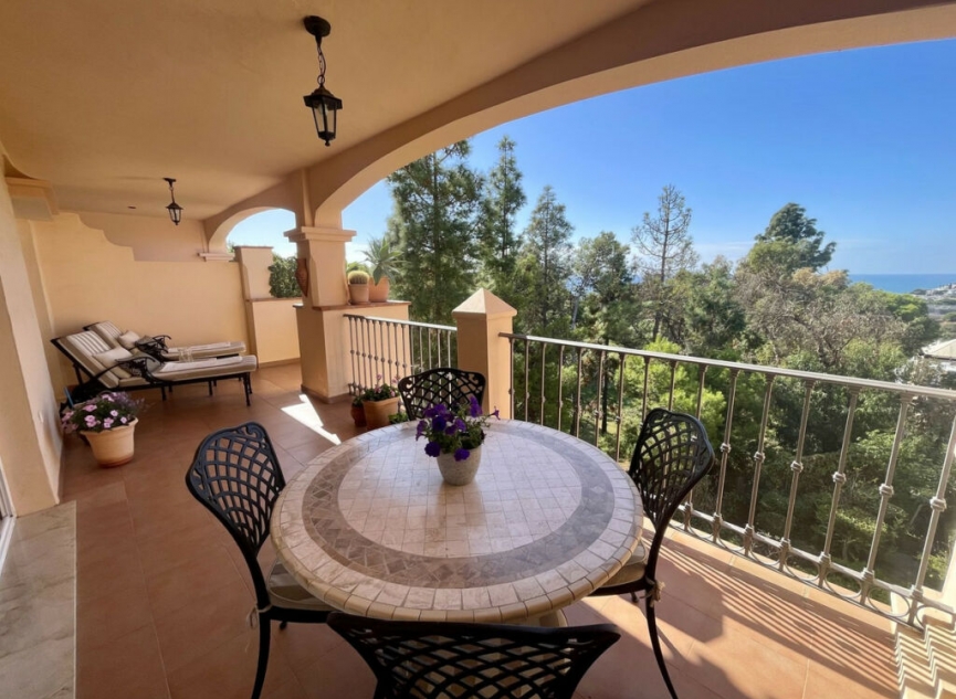 Resale - Apartment -
Torrequebrada