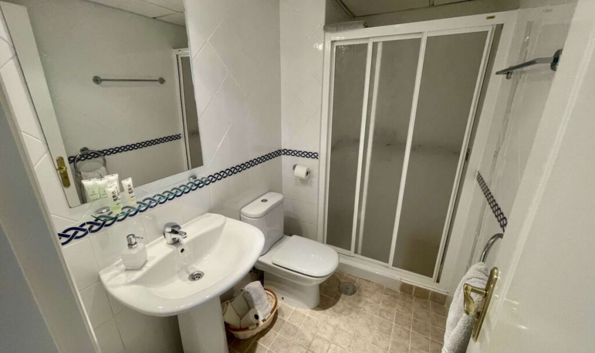 Resale - Apartment -
Torrequebrada