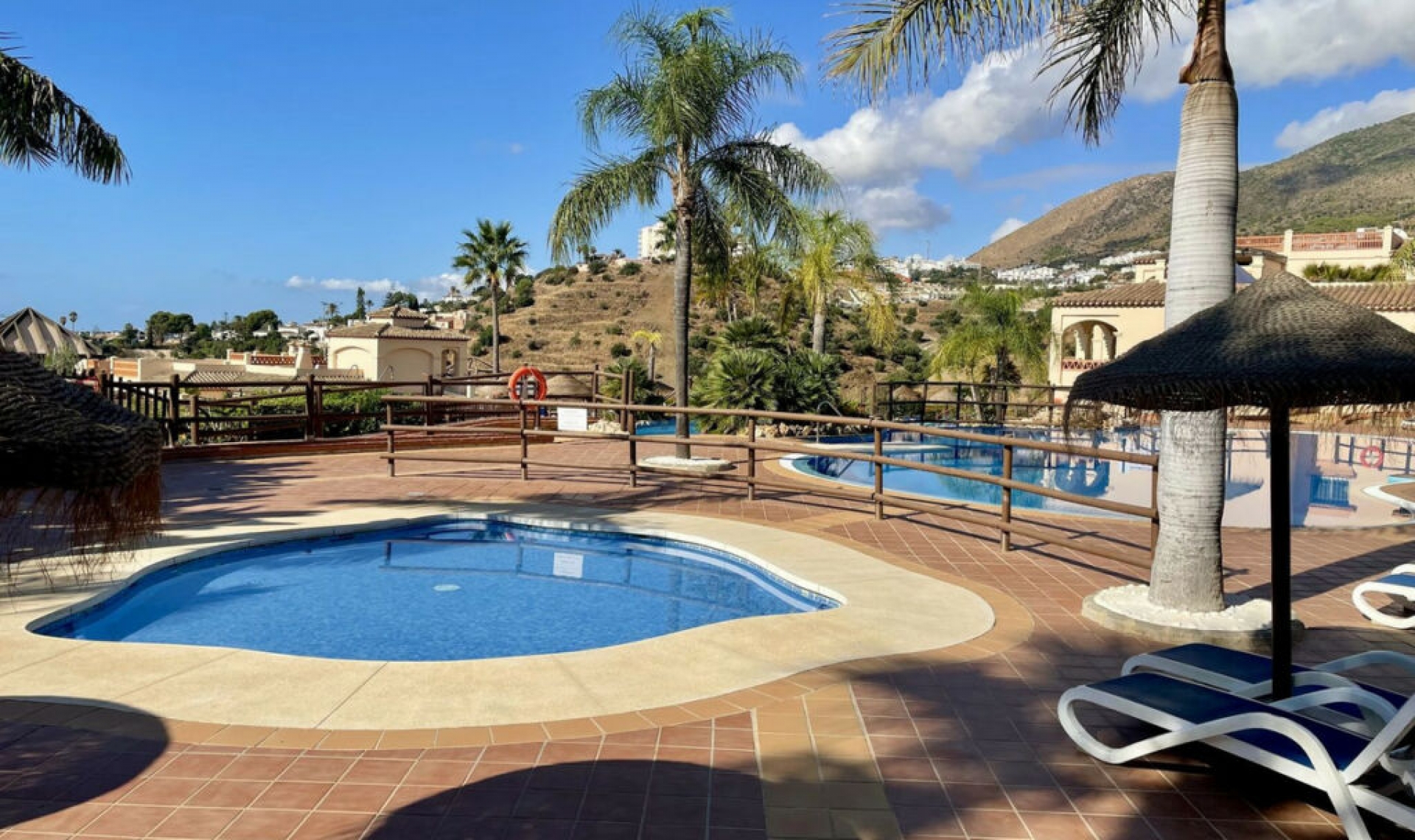Resale - Apartment -
Torrequebrada