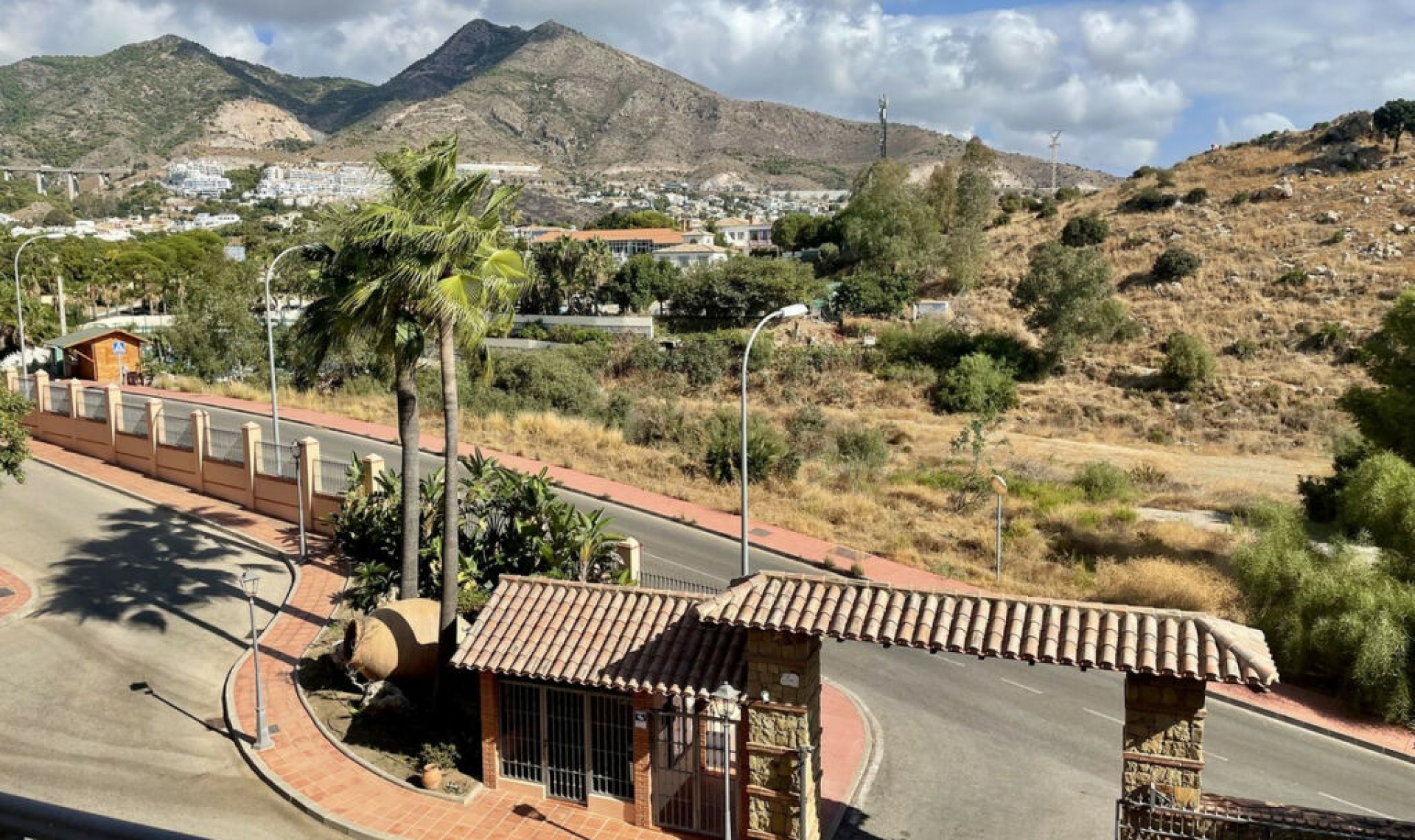 Resale - Apartment -
Torrequebrada