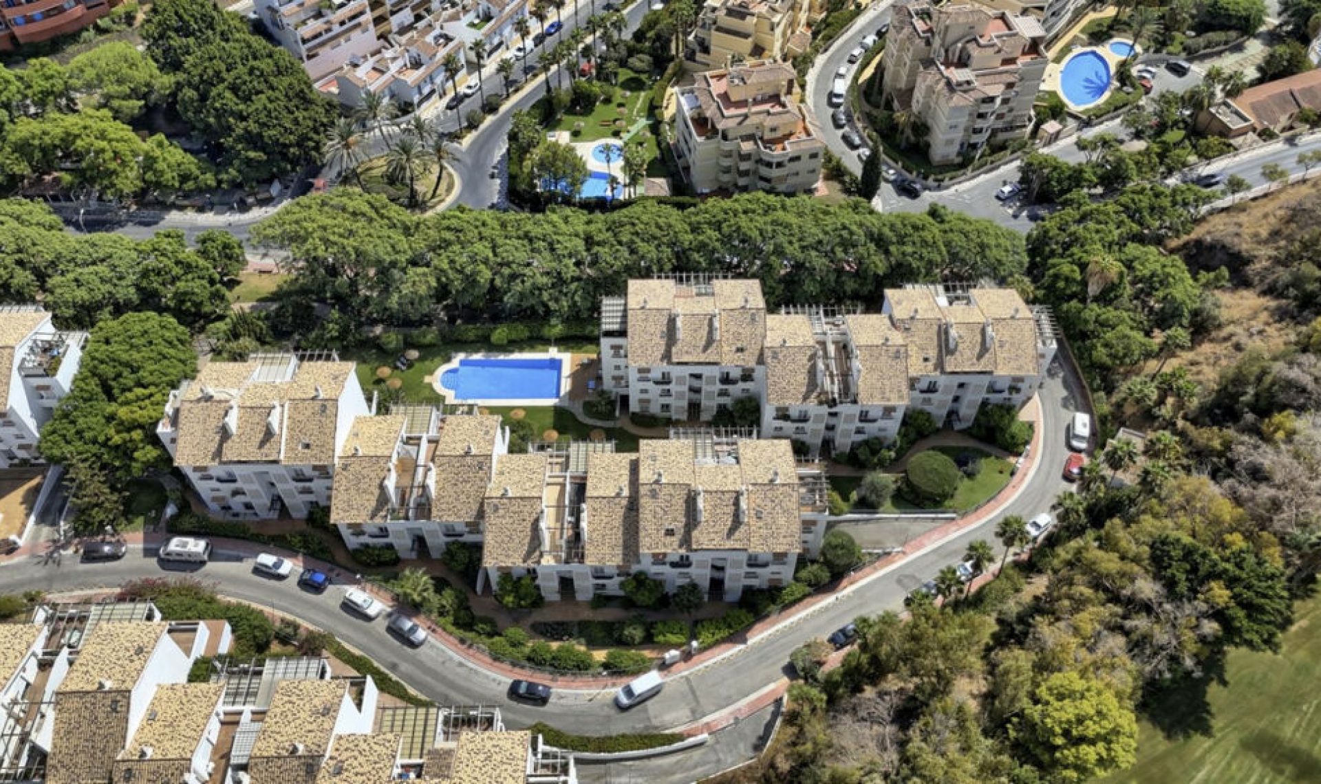 Resale - Apartment -
Torrequebrada