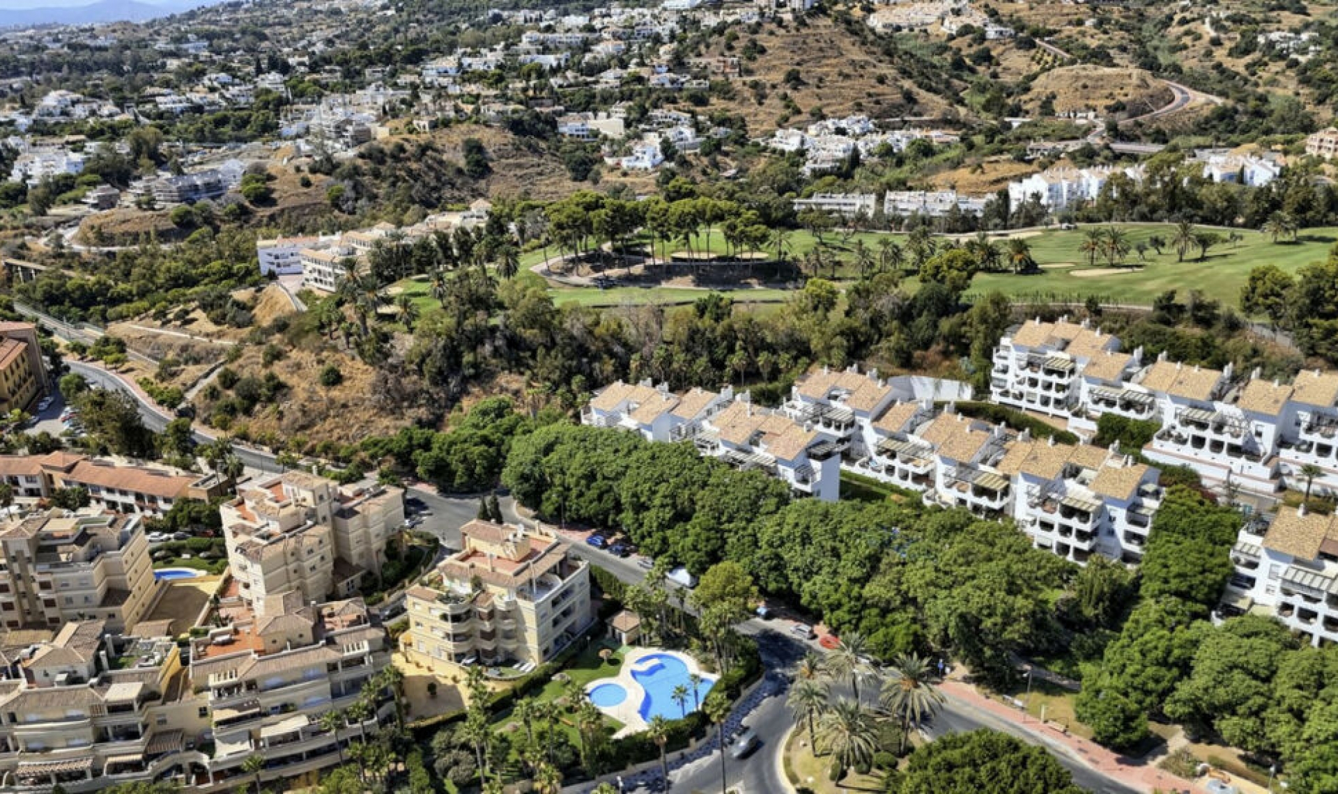 Resale - Apartment -
Torrequebrada