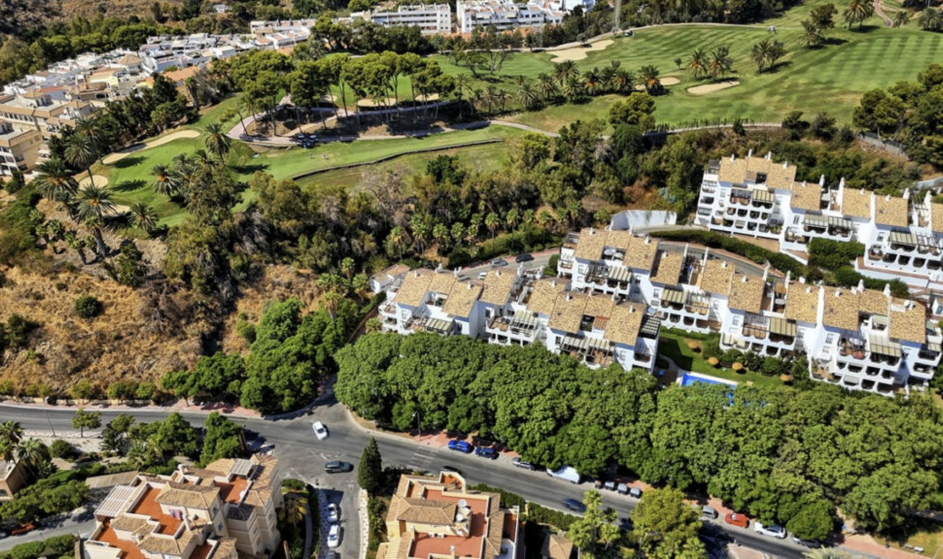 Resale - Apartment -
Torrequebrada