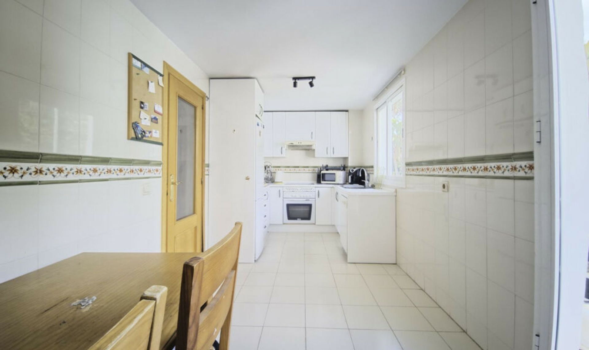 Resale - Apartment -
Torrequebrada
