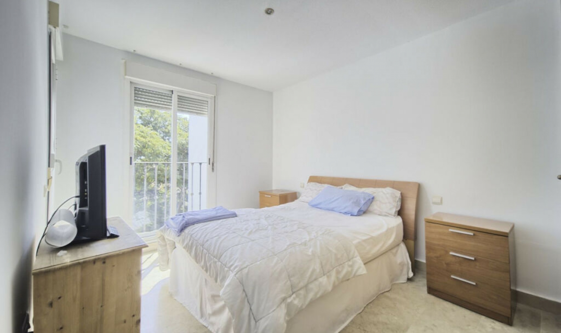 Resale - Apartment -
Torrequebrada