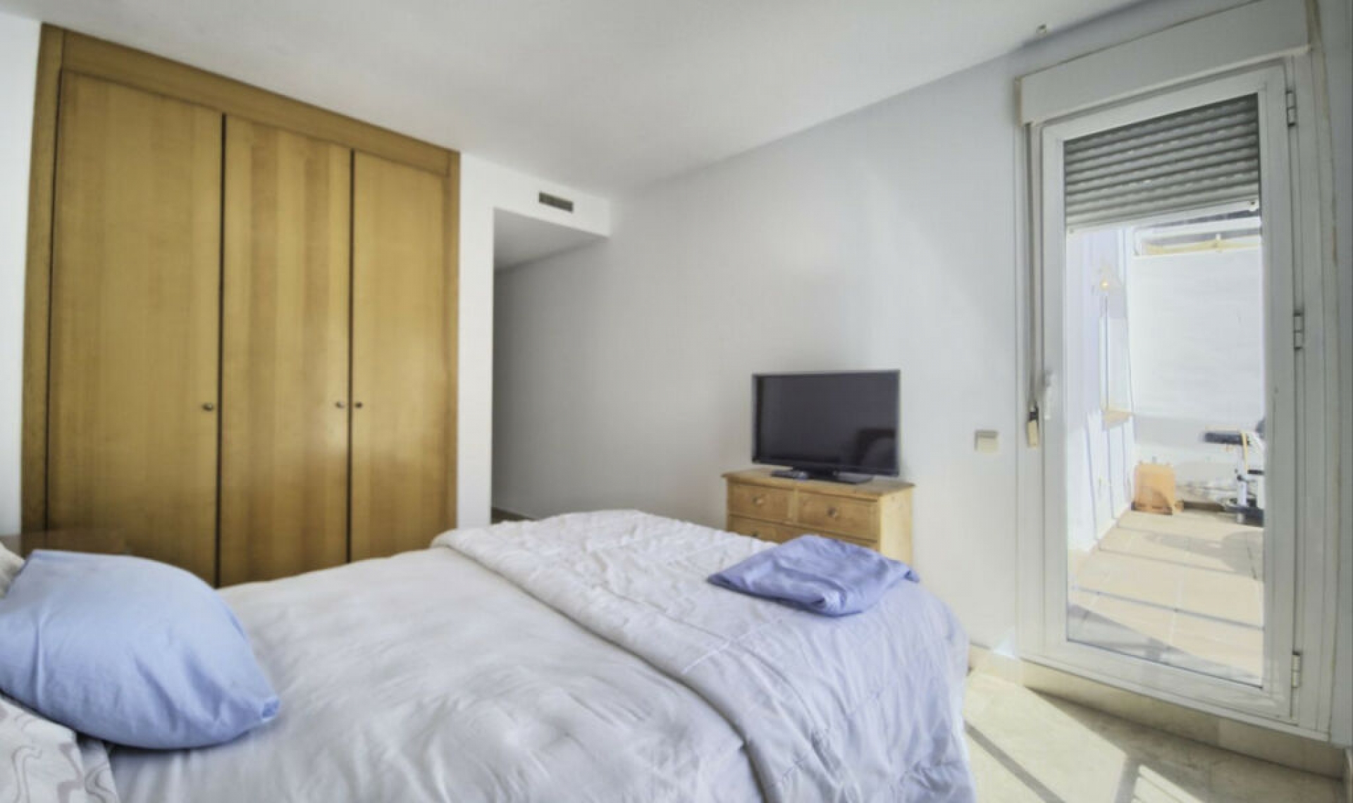 Resale - Apartment -
Torrequebrada