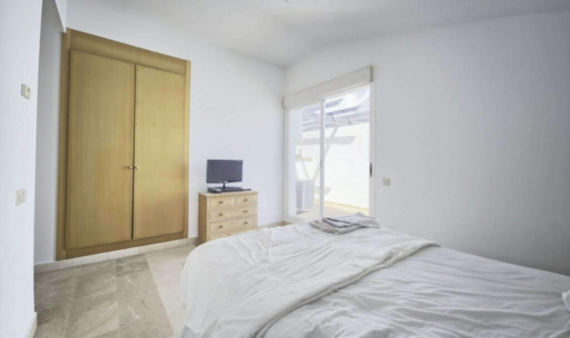 Resale - Apartment -
Torrequebrada