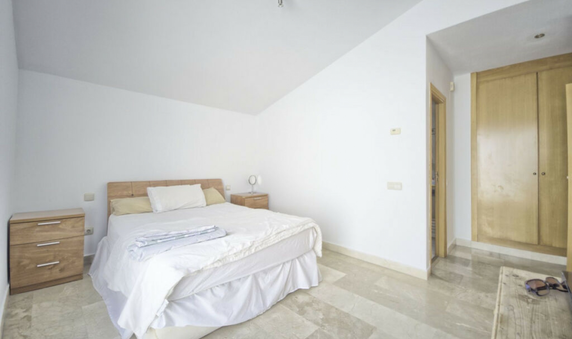 Resale - Apartment -
Torrequebrada