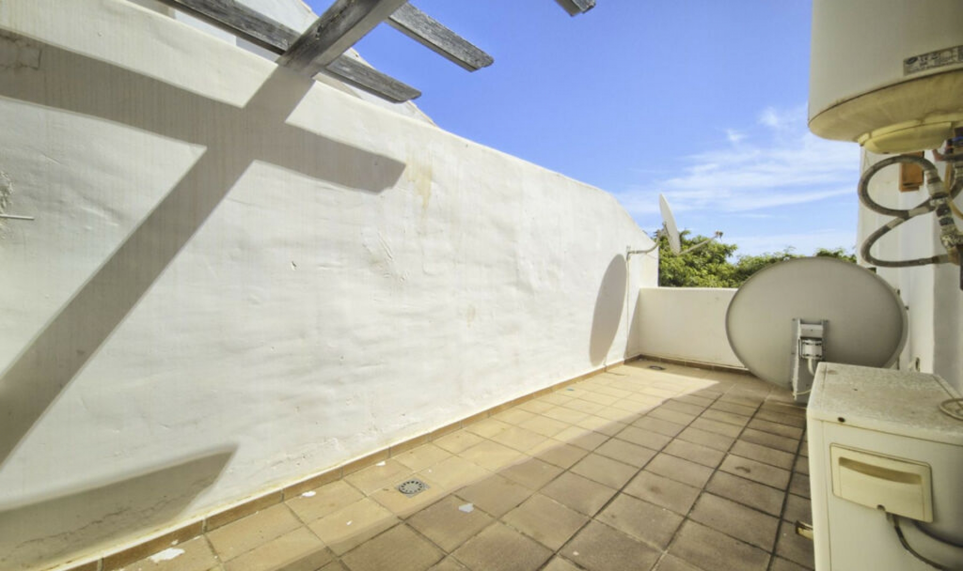 Resale - Apartment -
Torrequebrada