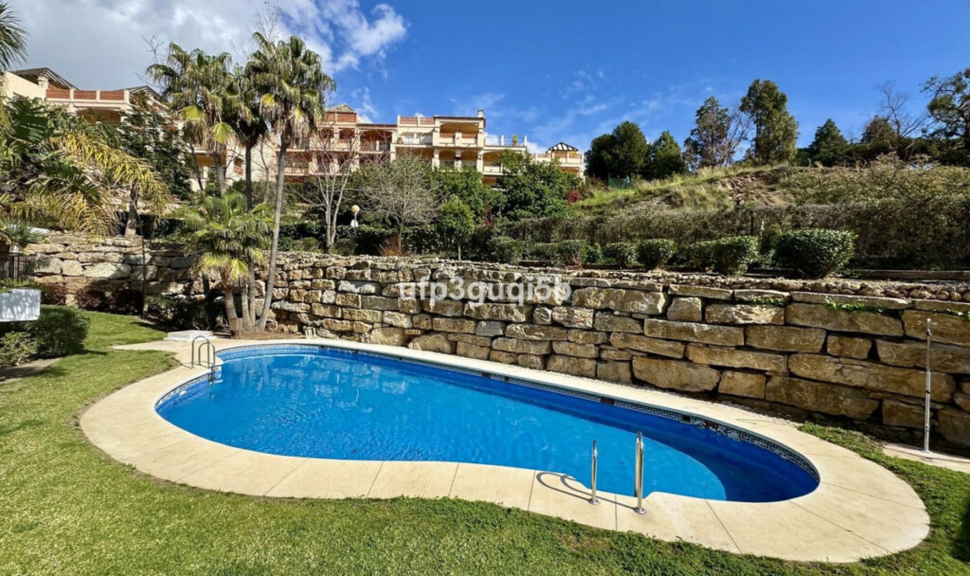 Resale - Apartment -
Torrequebrada