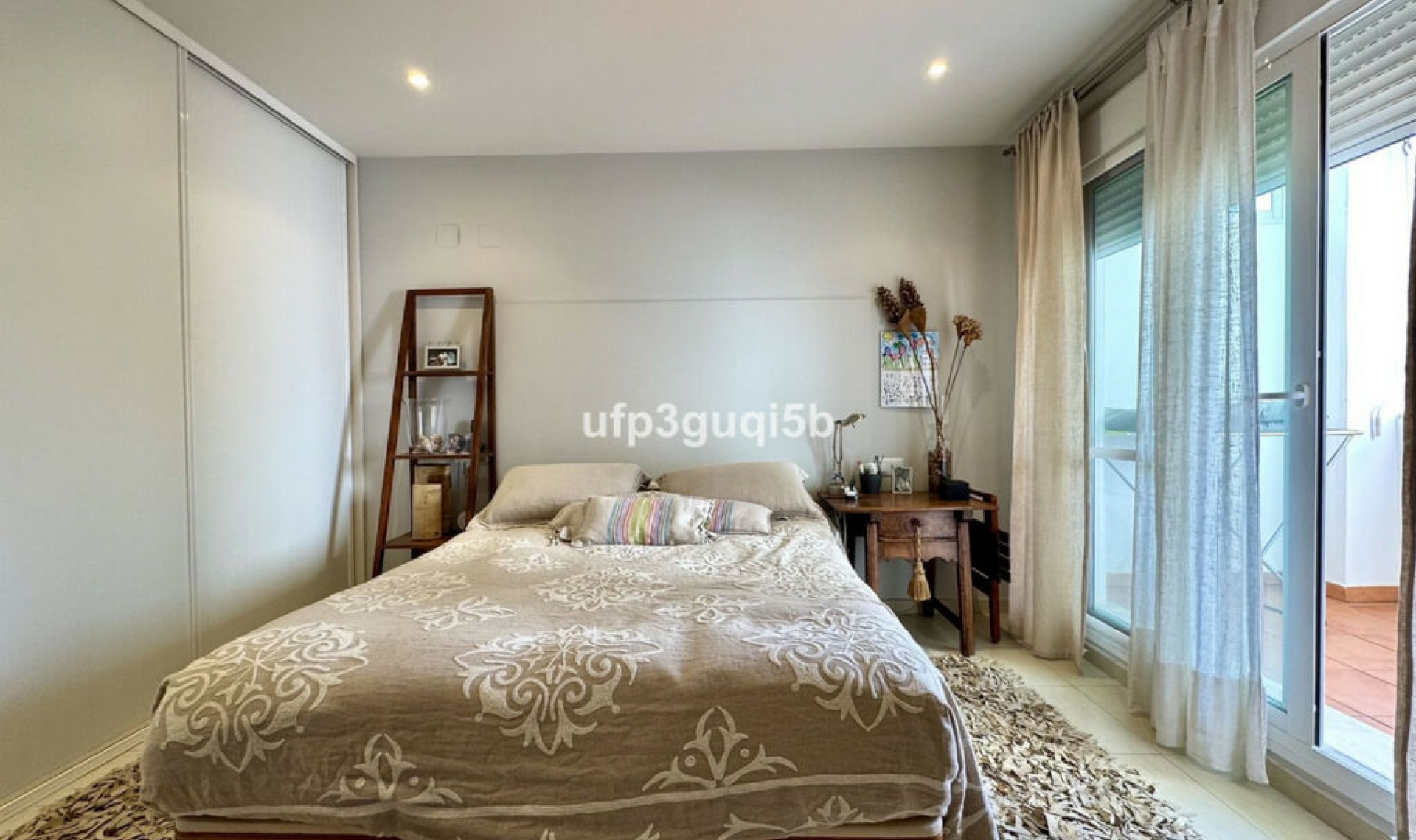 Resale - Apartment -
Torrequebrada