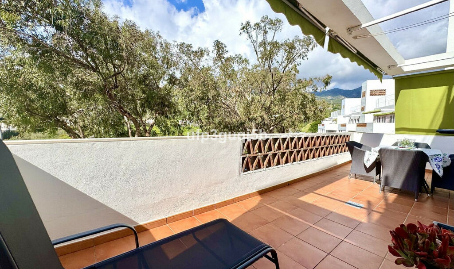 Resale - Apartment -
Torrequebrada