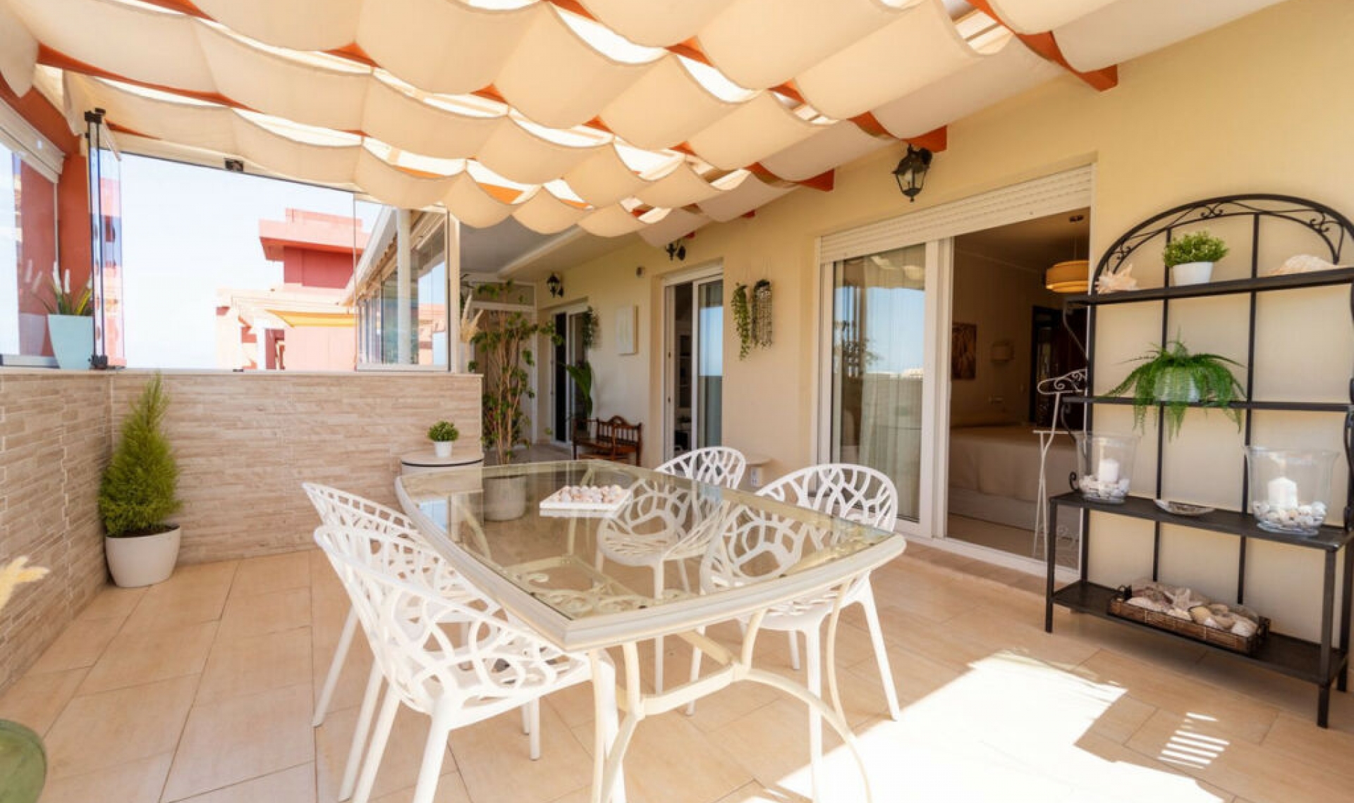 Resale - Apartment -
Torrequebrada