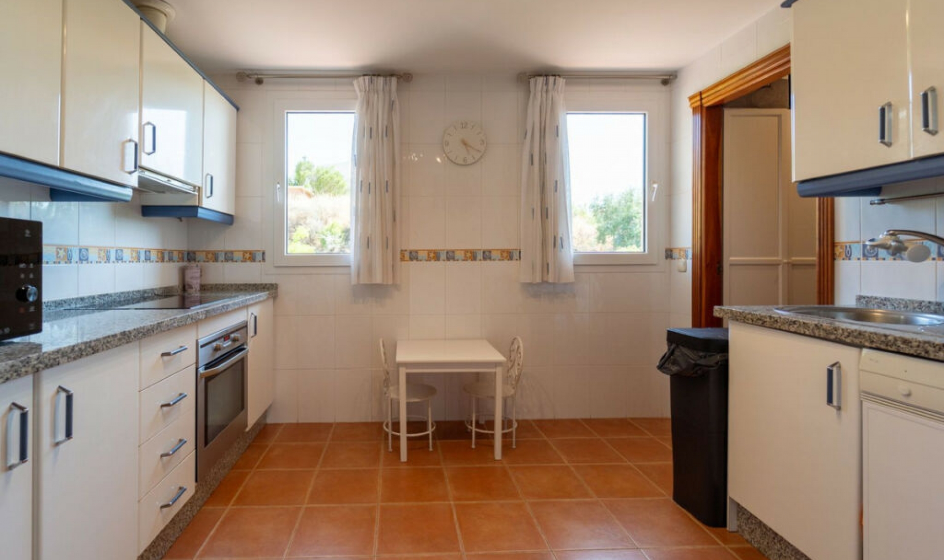 Resale - Apartment -
Torrequebrada