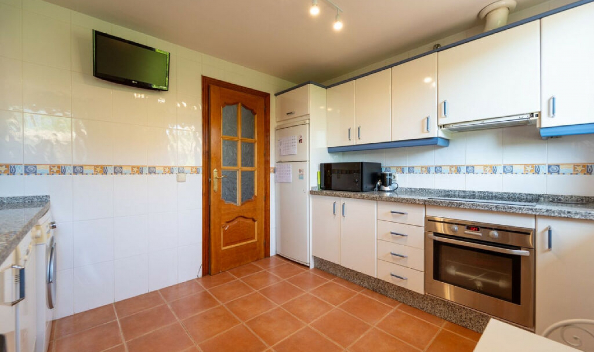 Resale - Apartment -
Torrequebrada