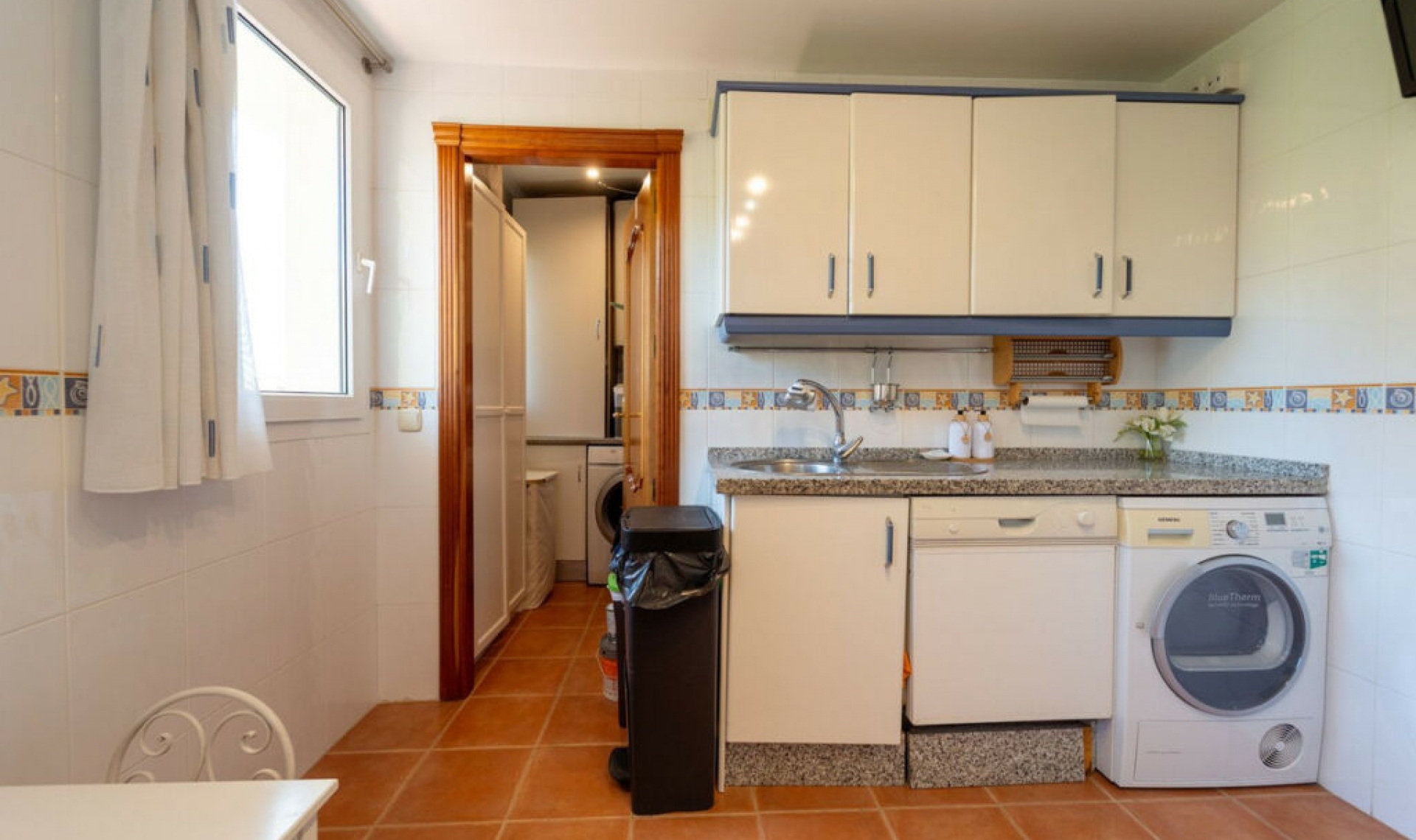 Resale - Apartment -
Torrequebrada