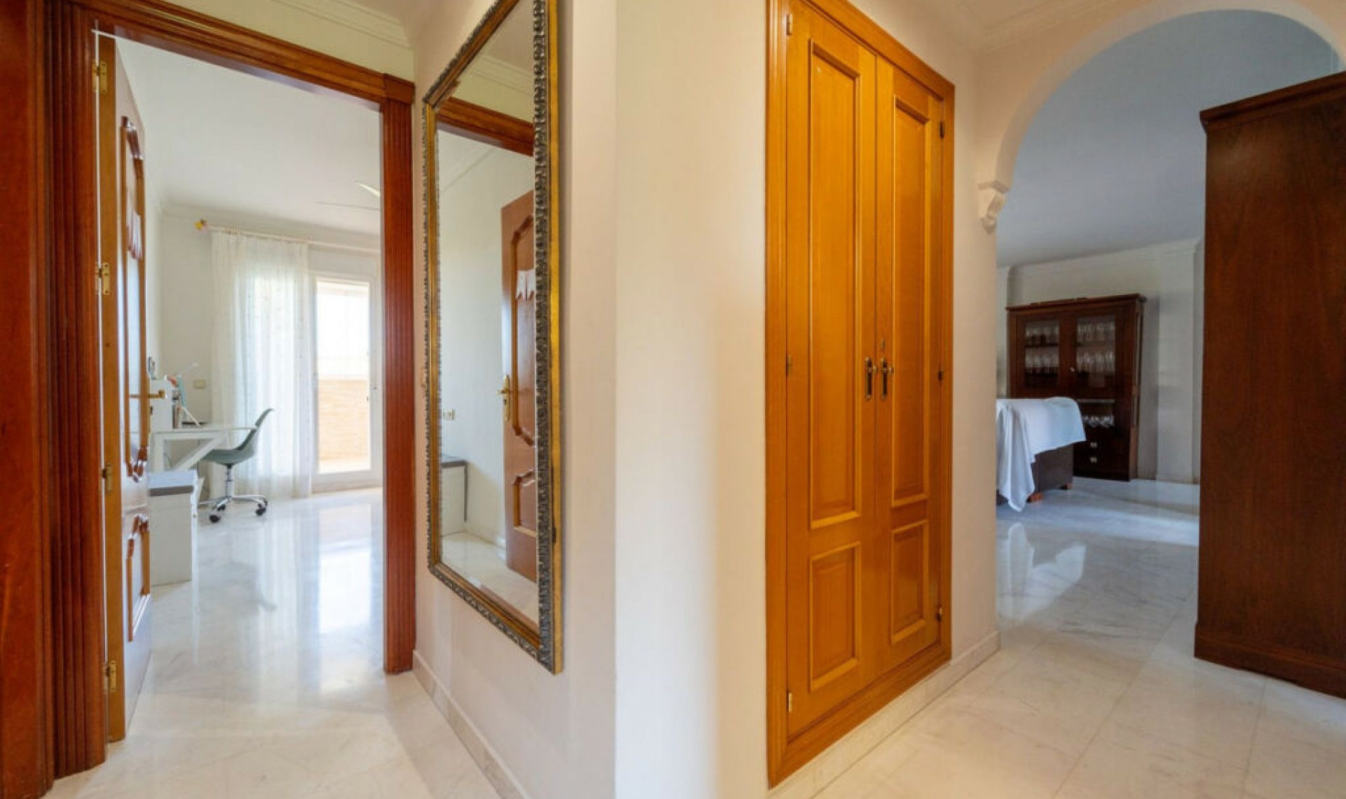 Resale - Apartment -
Torrequebrada