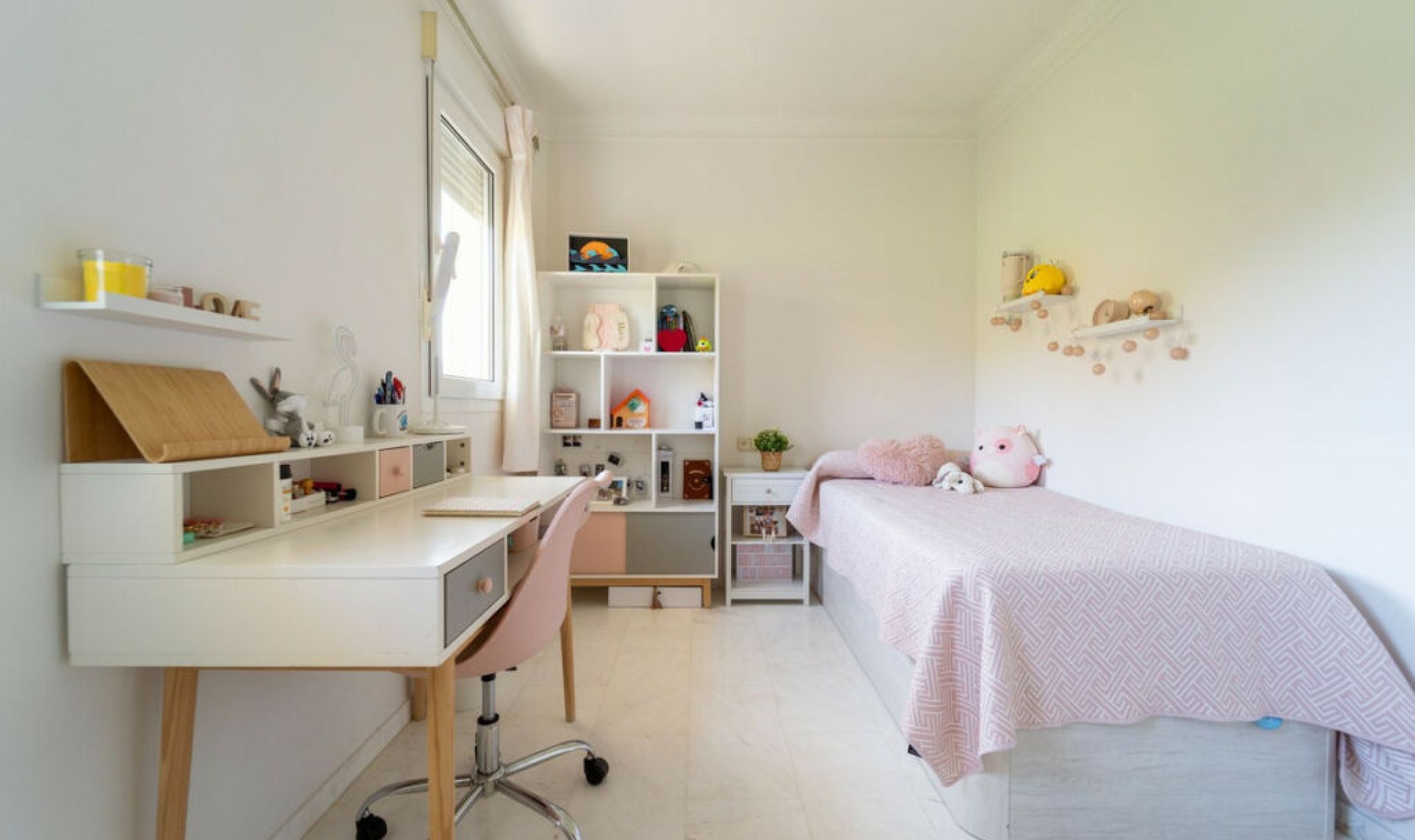 Resale - Apartment -
Torrequebrada