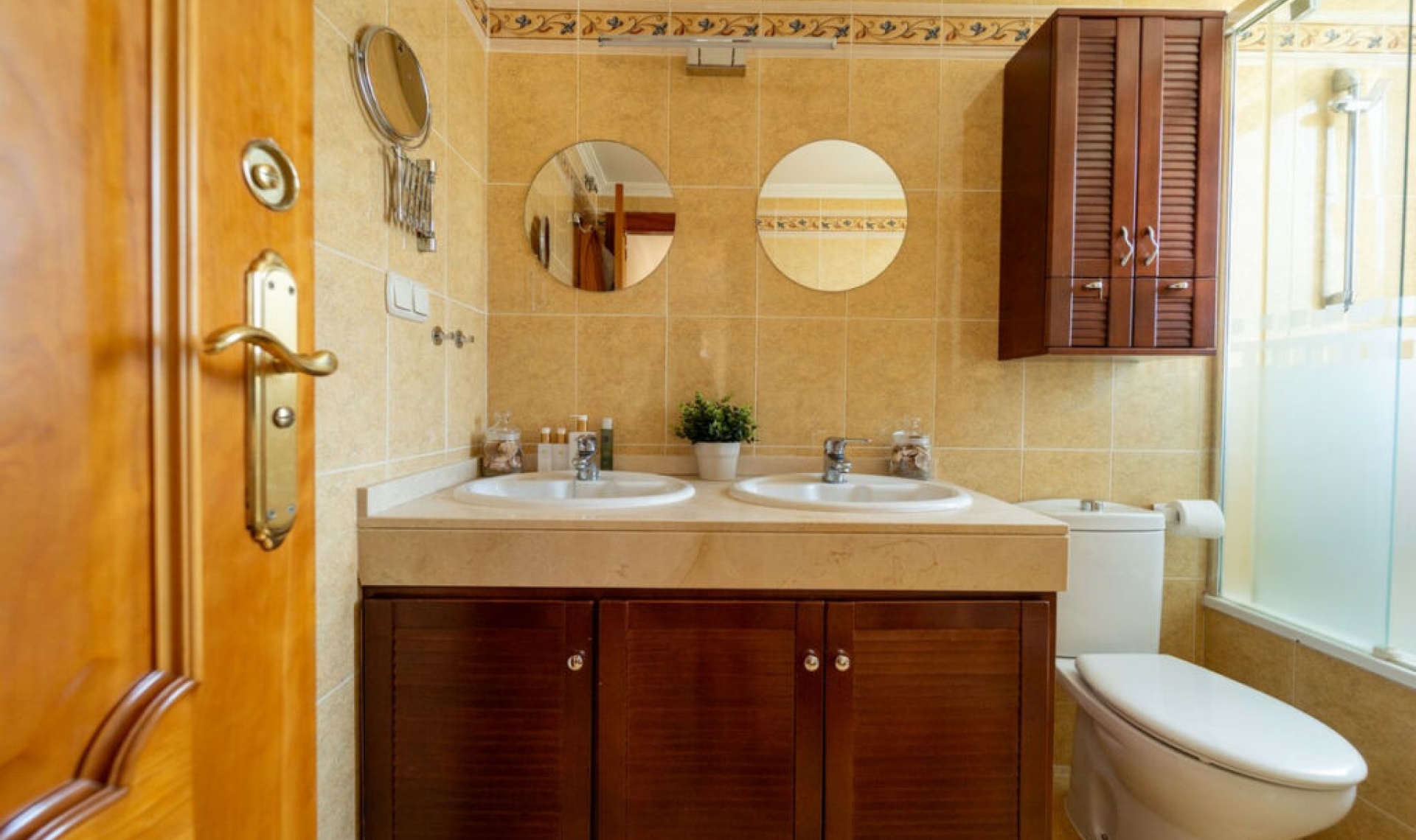 Resale - Apartment -
Torrequebrada