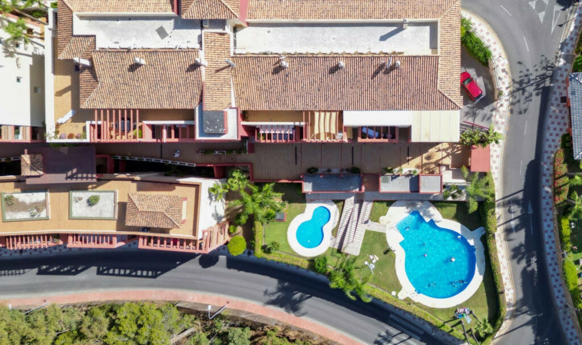 Resale - Apartment -
Torrequebrada