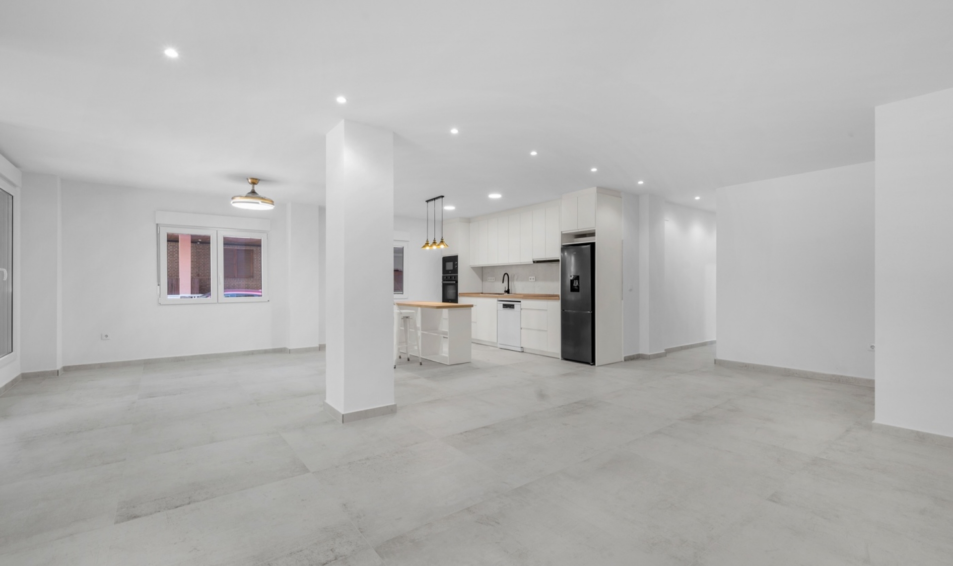 Resale - Apartment -
Torrevieja - Playa del Acequión