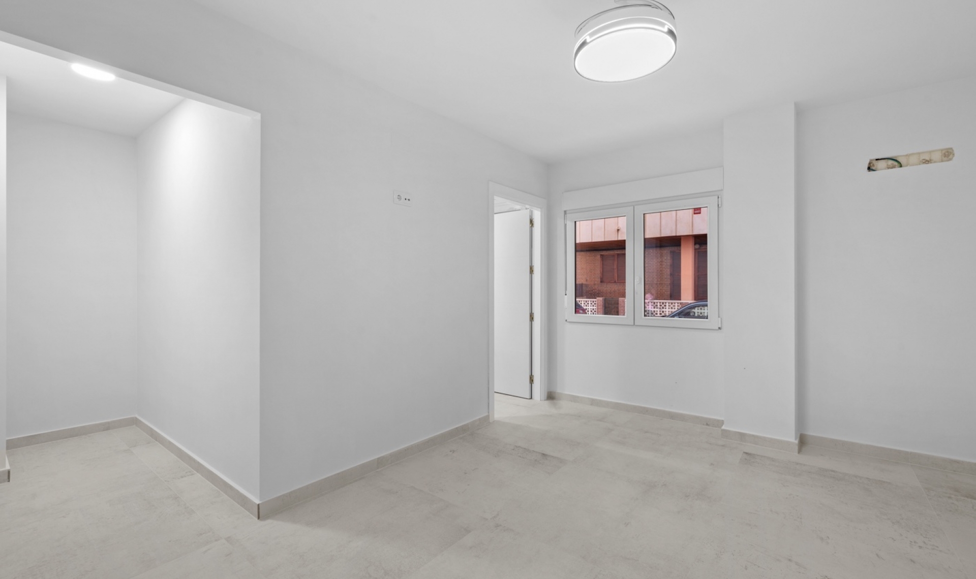 Resale - Apartment -
Torrevieja - Playa del Acequión