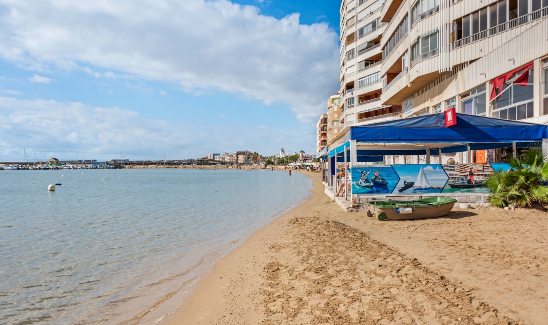 Resale - Apartment -
Torrevieja - Playa del Acequión