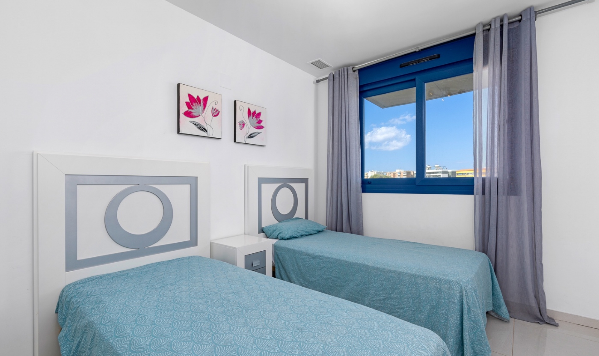 Resale - Apartment -
Torrevieja - Punta Prima