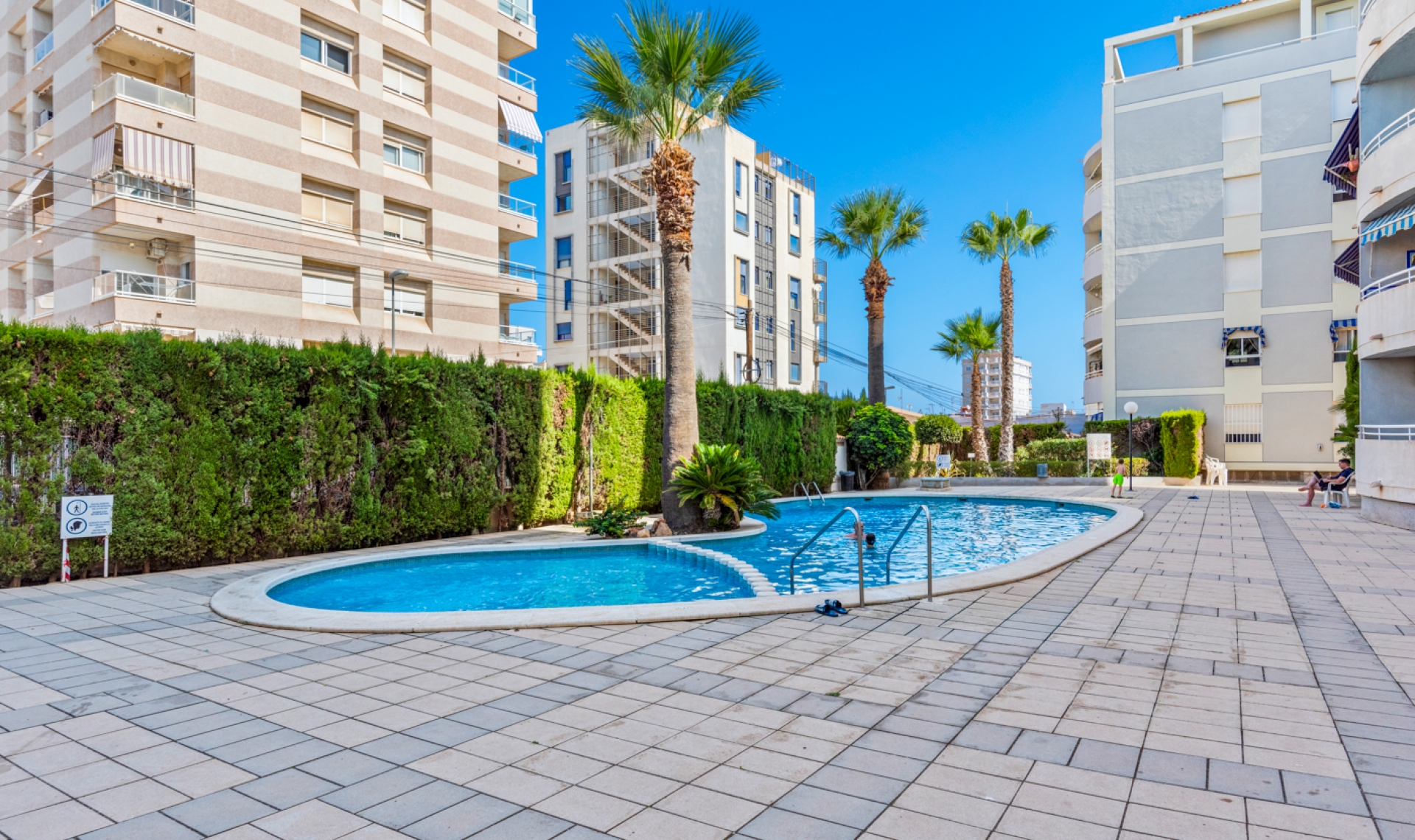 Resale - Apartment -
Torrevieja