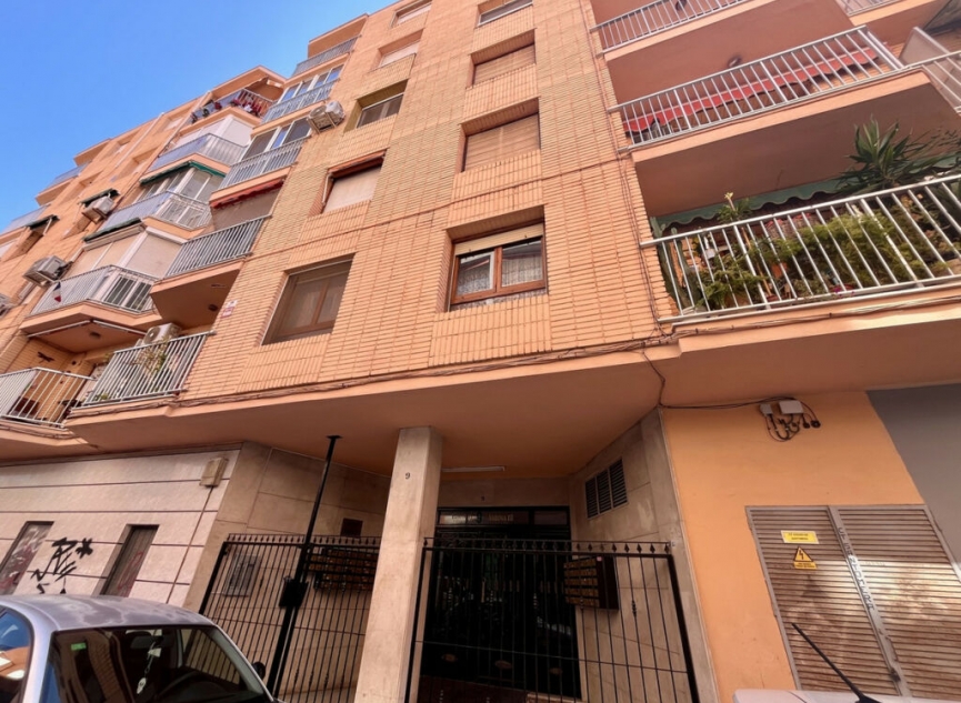 Resale - Apartment -
Torrevieja