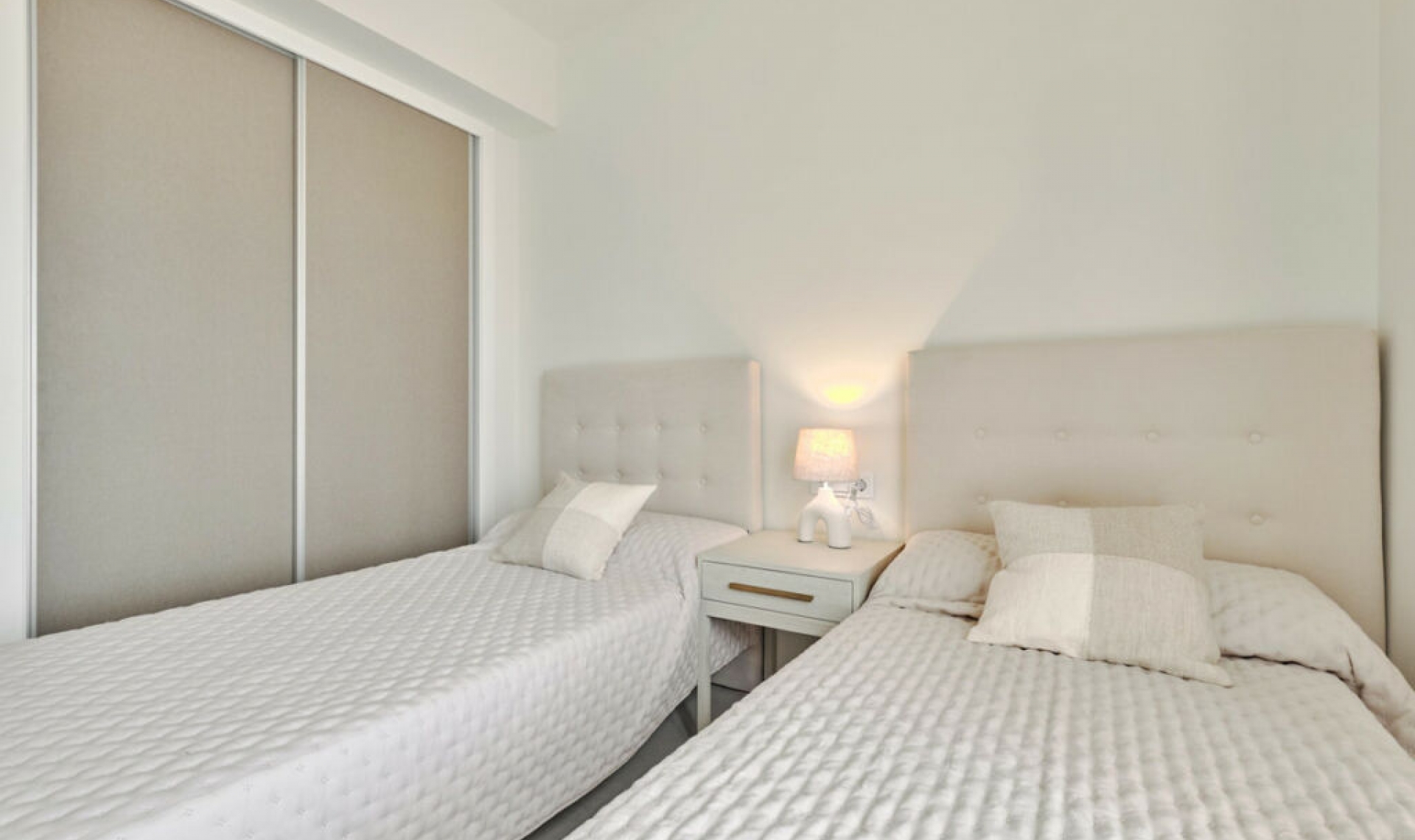 Resale - Apartment -
Torrevieja