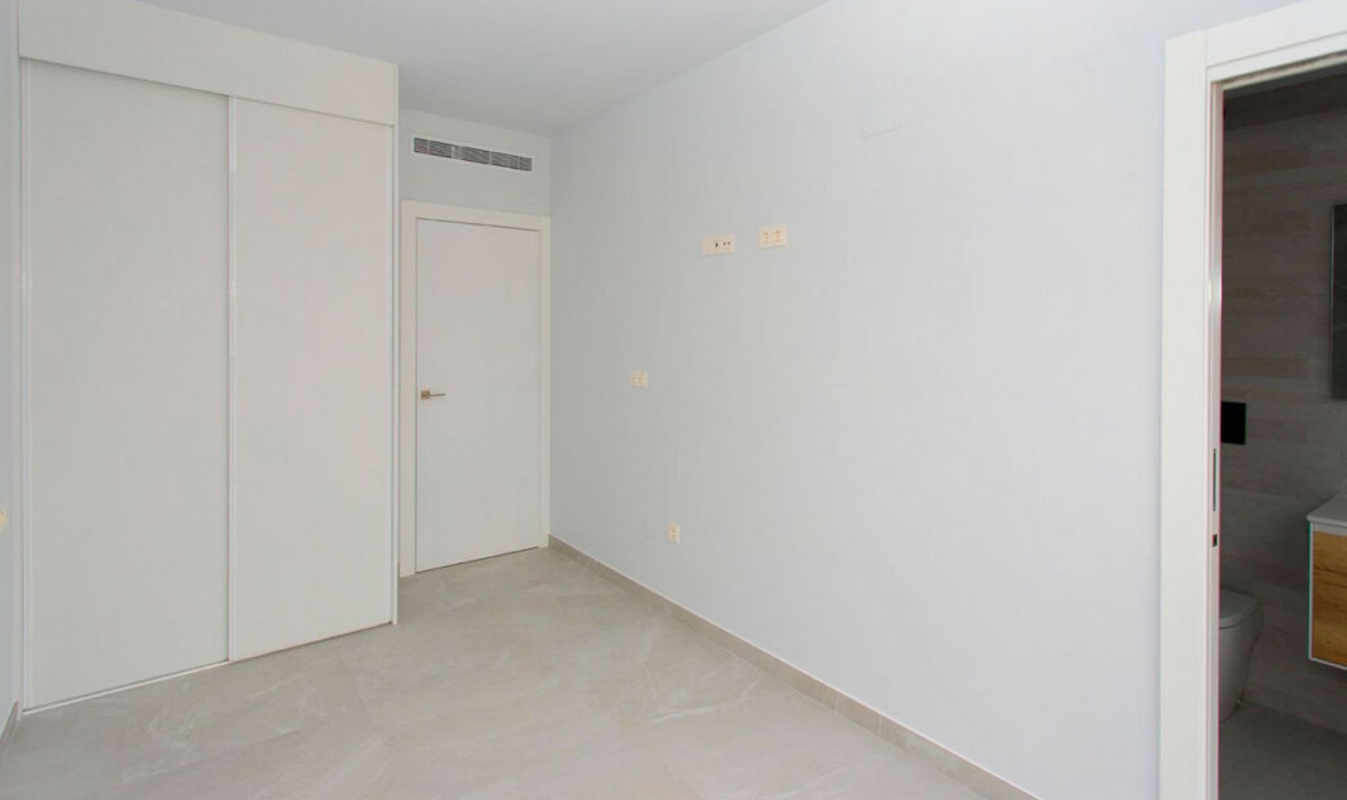 Resale - Apartment -
Torrevieja