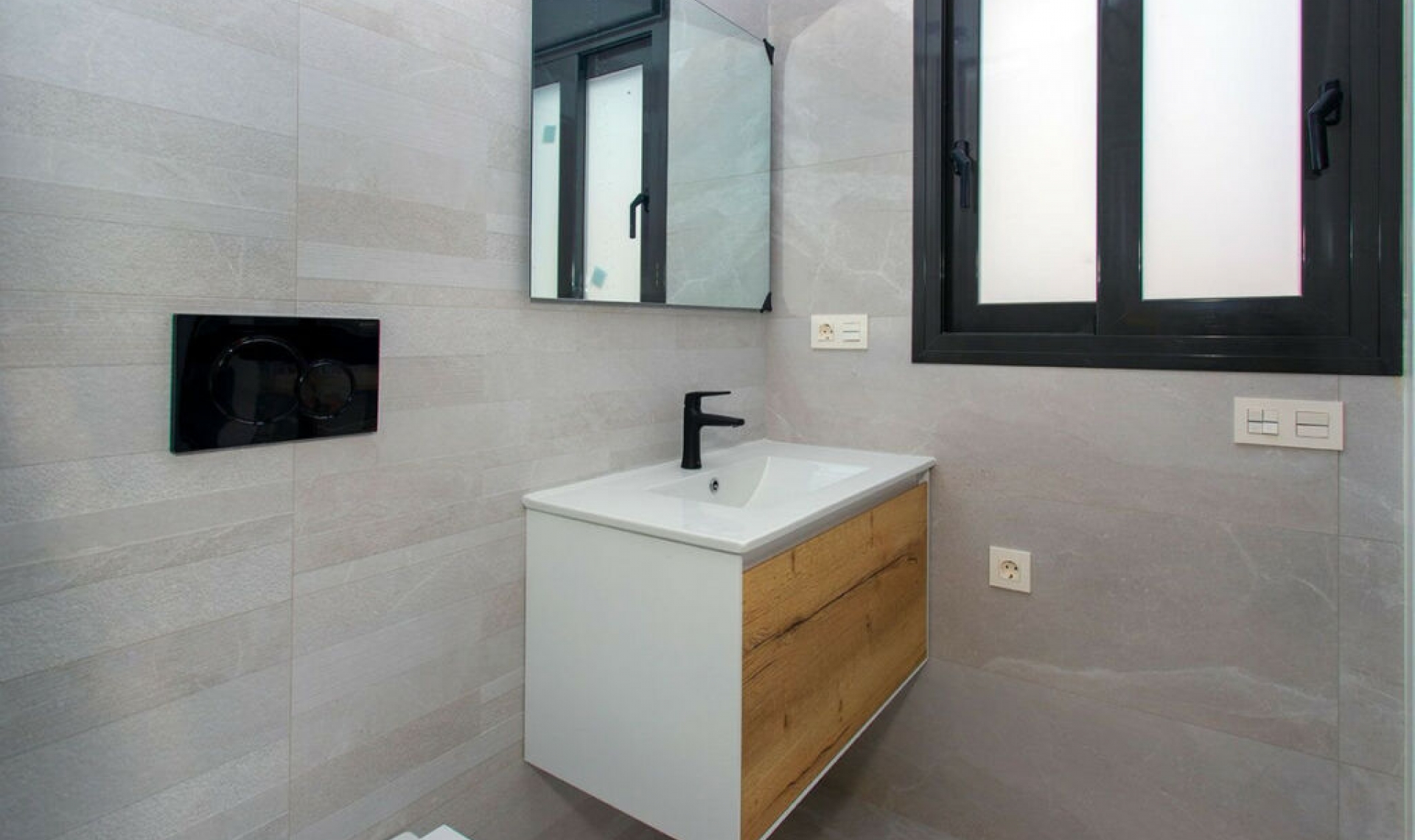 Resale - Apartment -
Torrevieja