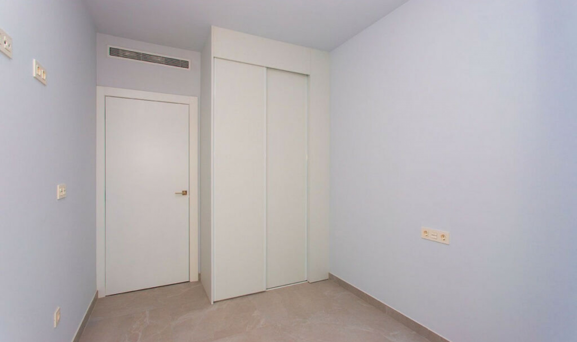 Resale - Apartment -
Torrevieja