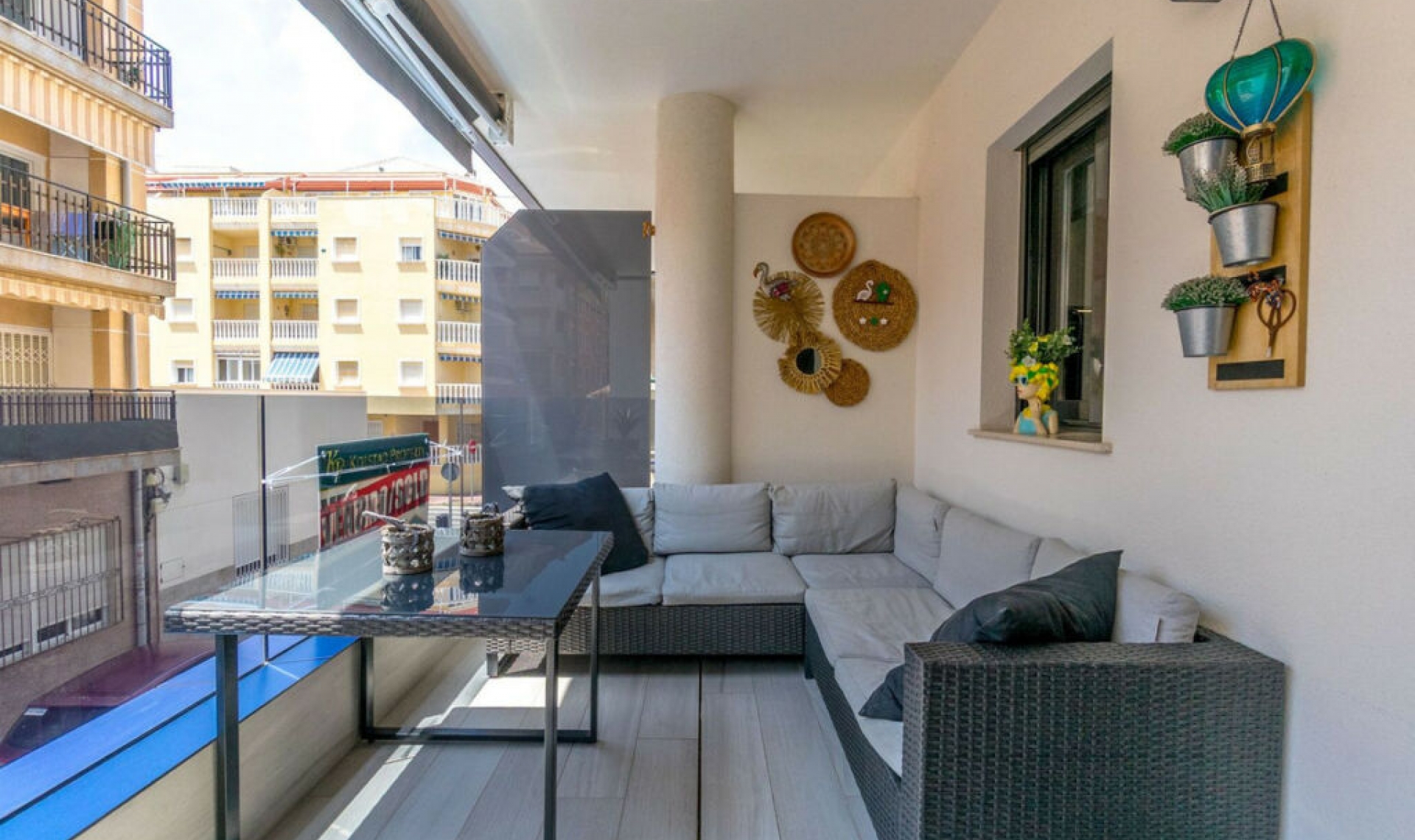 Resale - Apartment -
Torrevieja