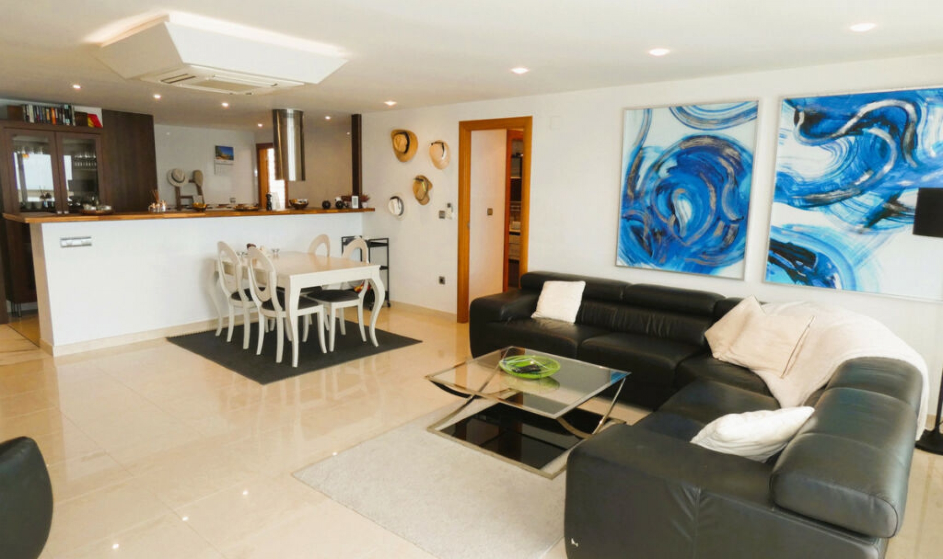 Resale - Apartment -
Torrevieja