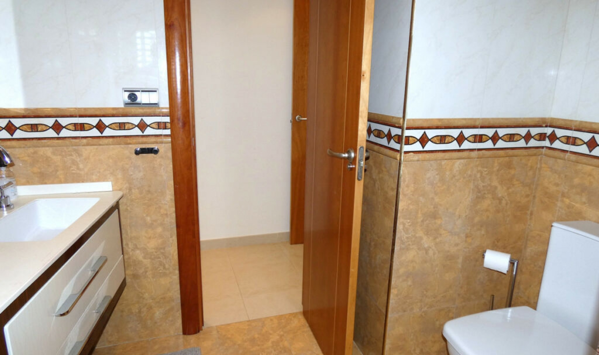 Resale - Apartment -
Torrevieja