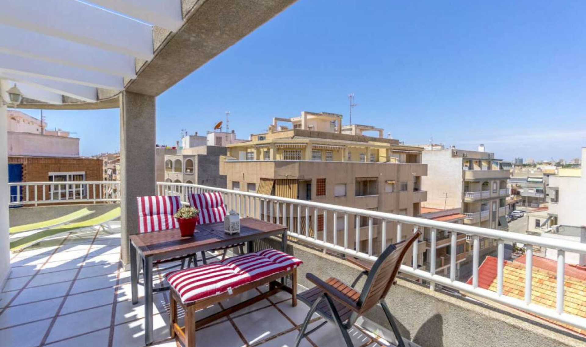 Resale - Apartment -
Torrevieja