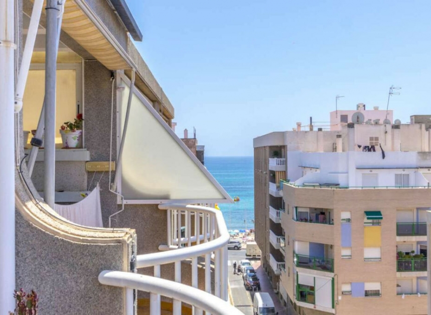Resale - Apartment -
Torrevieja