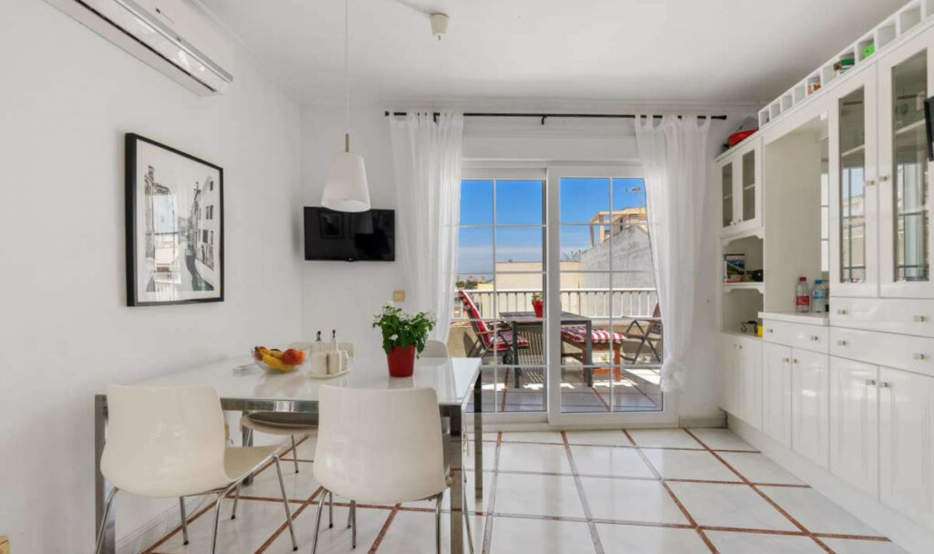 Resale - Apartment -
Torrevieja