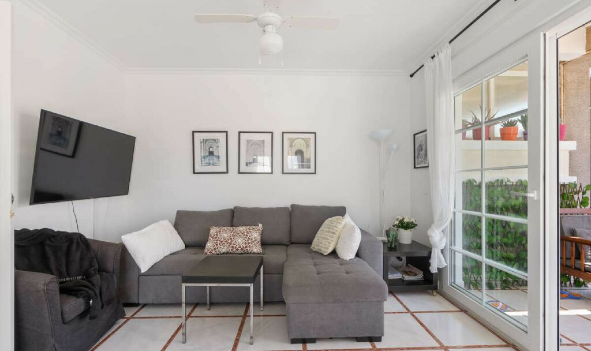 Resale - Apartment -
Torrevieja