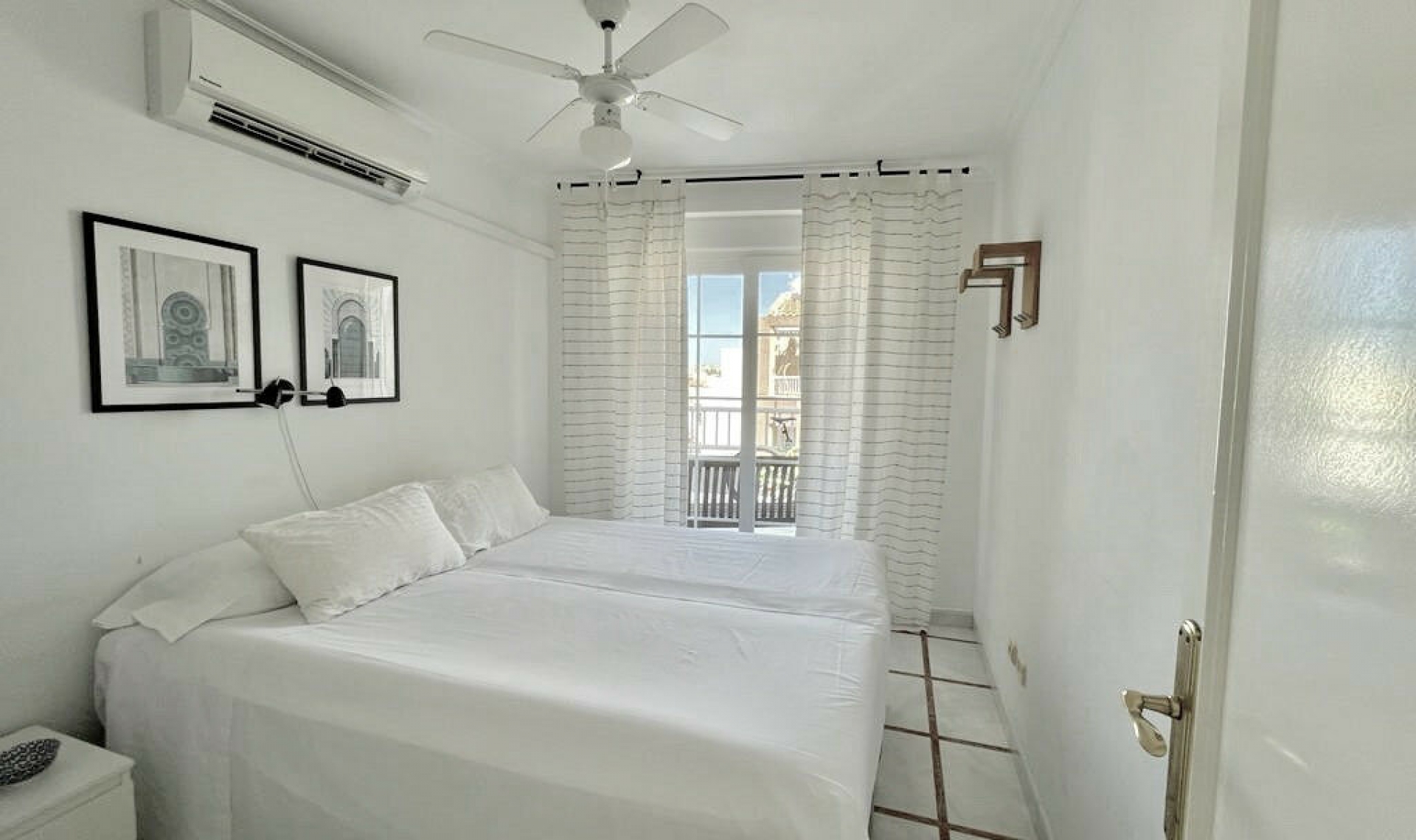 Resale - Apartment -
Torrevieja