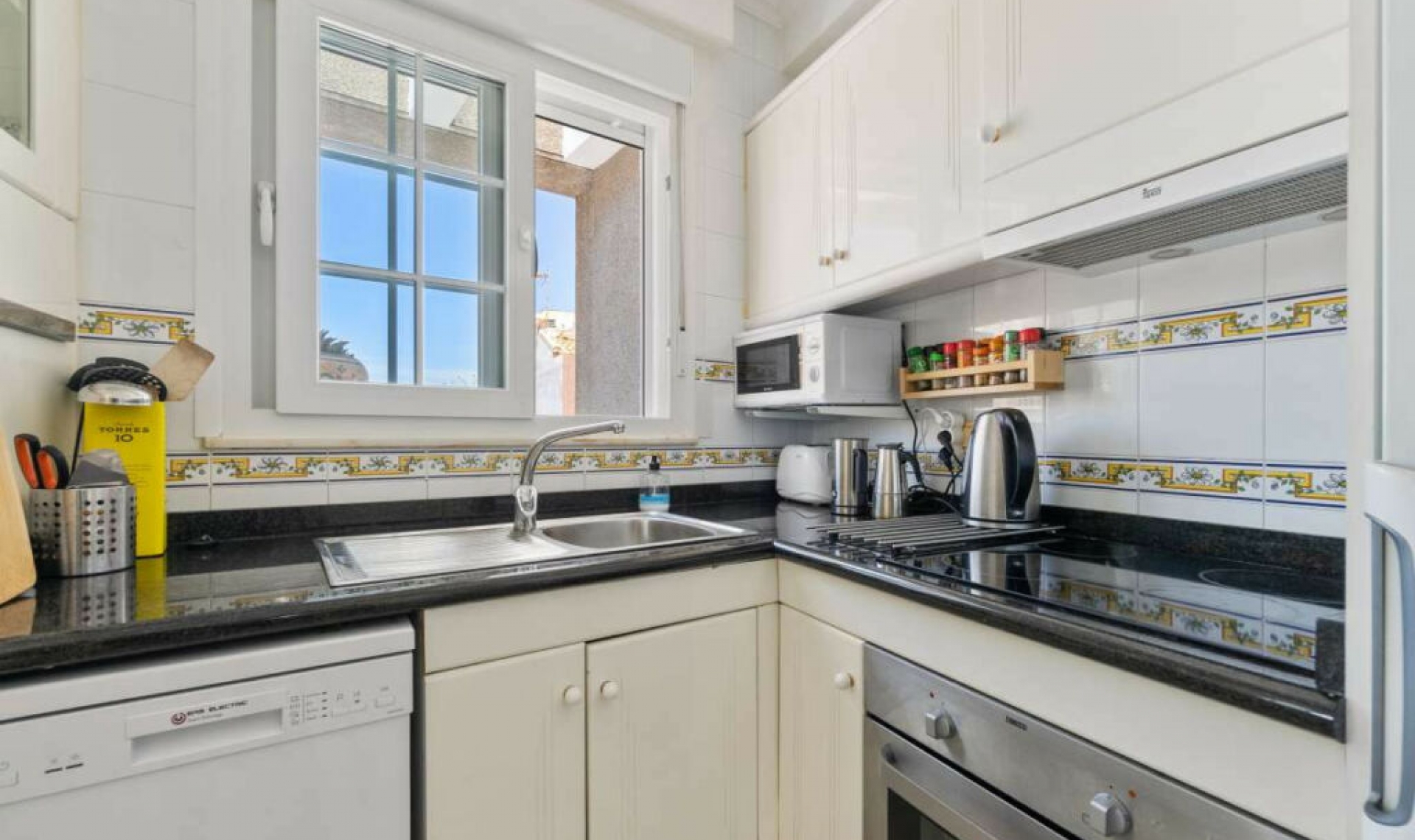 Resale - Apartment -
Torrevieja