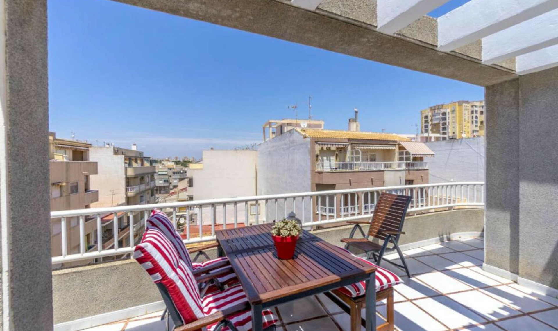 Resale - Apartment -
Torrevieja