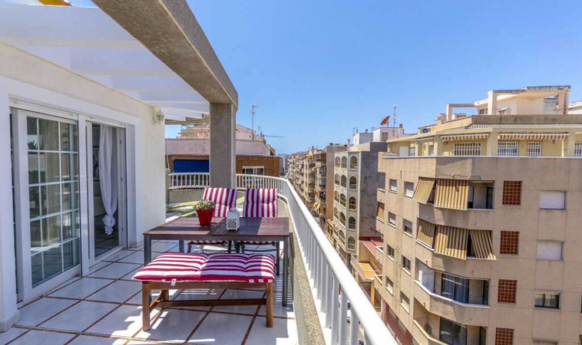 Resale - Apartment -
Torrevieja