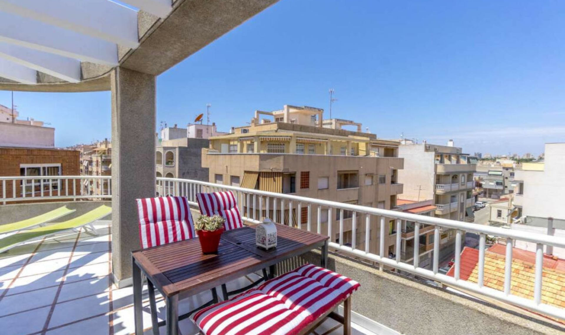 Resale - Apartment -
Torrevieja