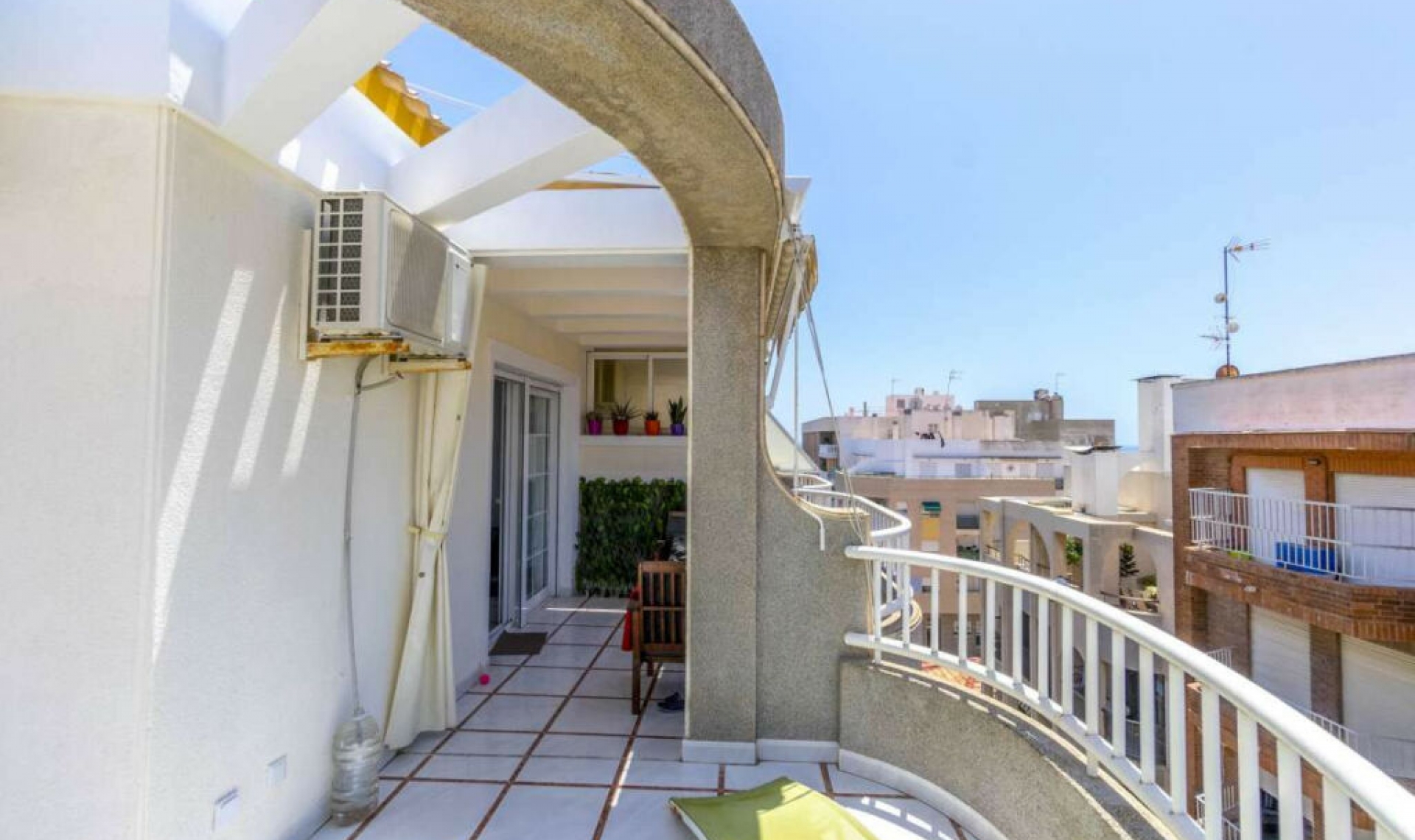 Resale - Apartment -
Torrevieja