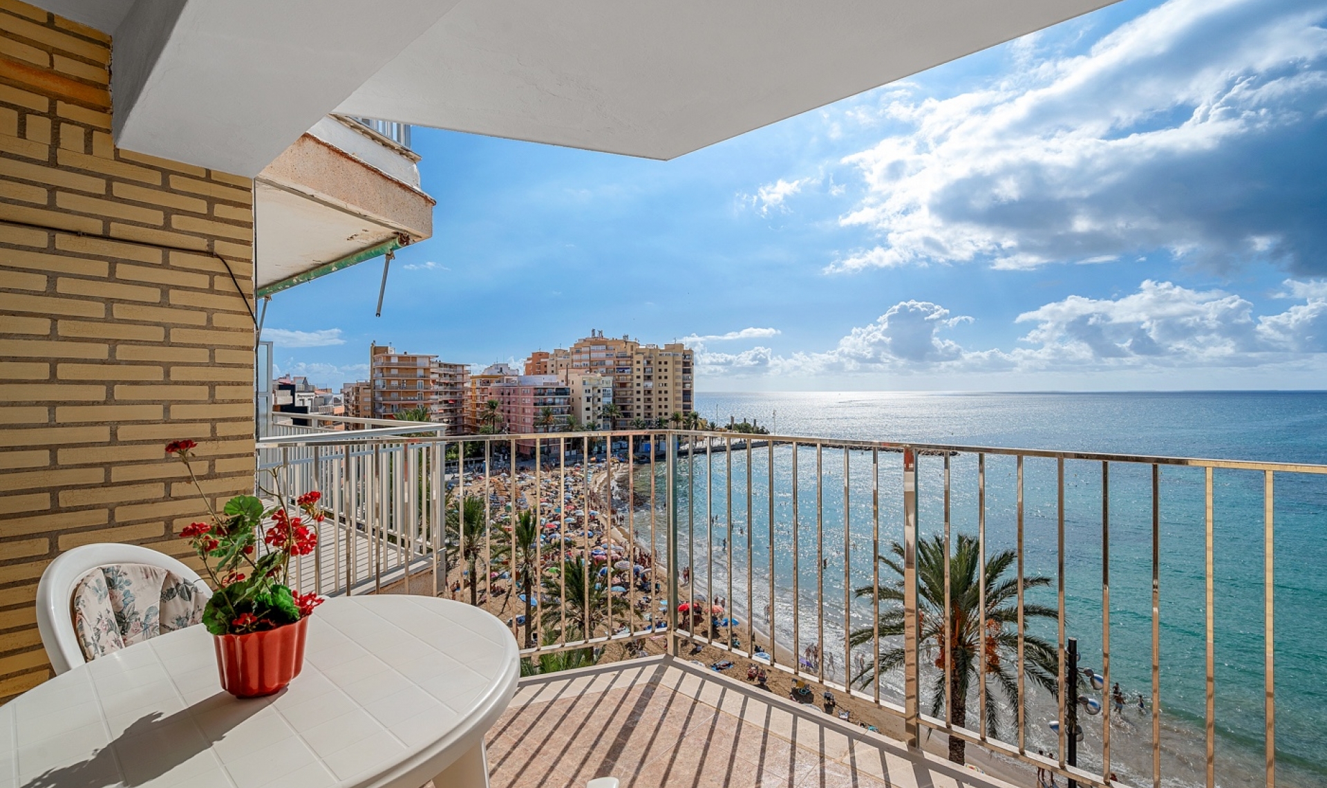 Resale - Apartment -
Torrevieja